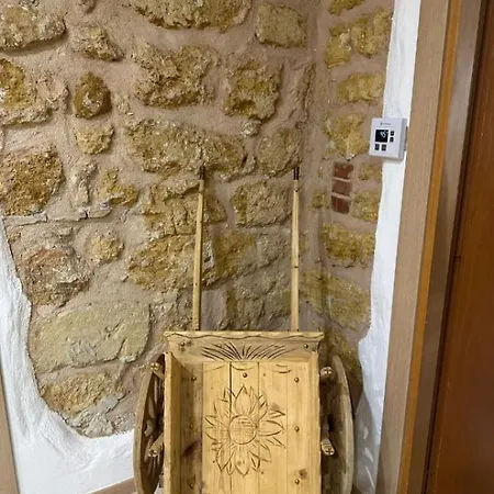 Kalgheros Luxury Affittacamere