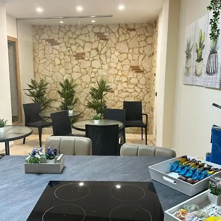 Kalgheros Luxury